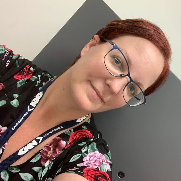 Meet your Posher, Kelli - Picture 1 of 1